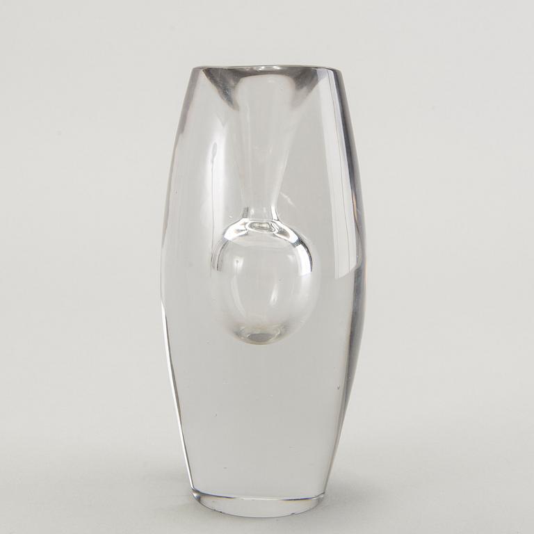 Tapio Wirkkala, a signed glass vase Iittala 55.