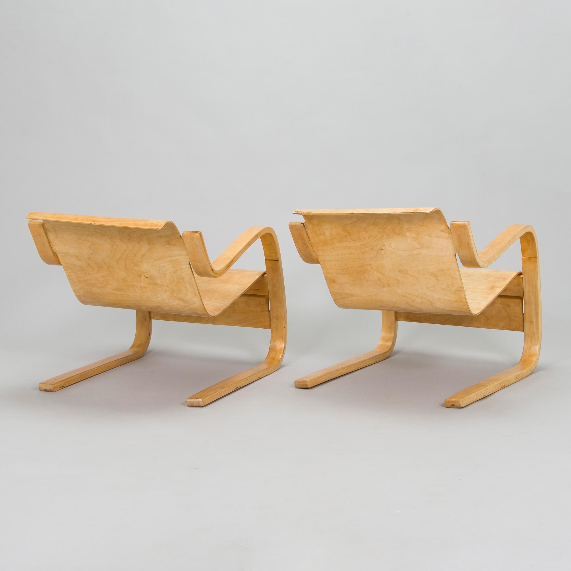Alvar Aalto, a pair of 1940s/50s '31' armchairs for O.Y. Huonekalu- ja Rakennustyötehdas A.B.