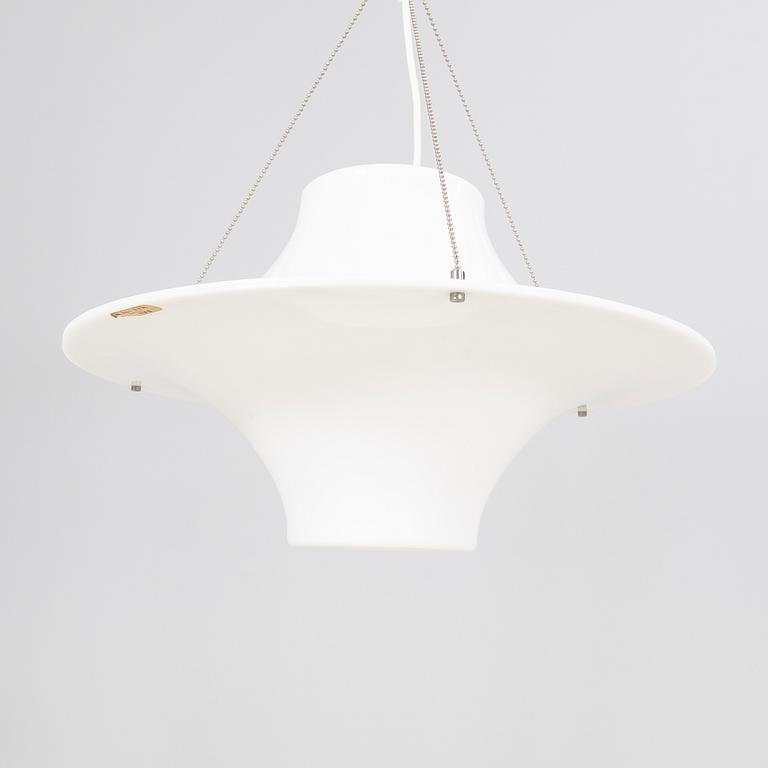 Yki Nummi, taklampa "Lokki" / "Skyflyer", modell 64-445, Stockmann Orno, Finland.