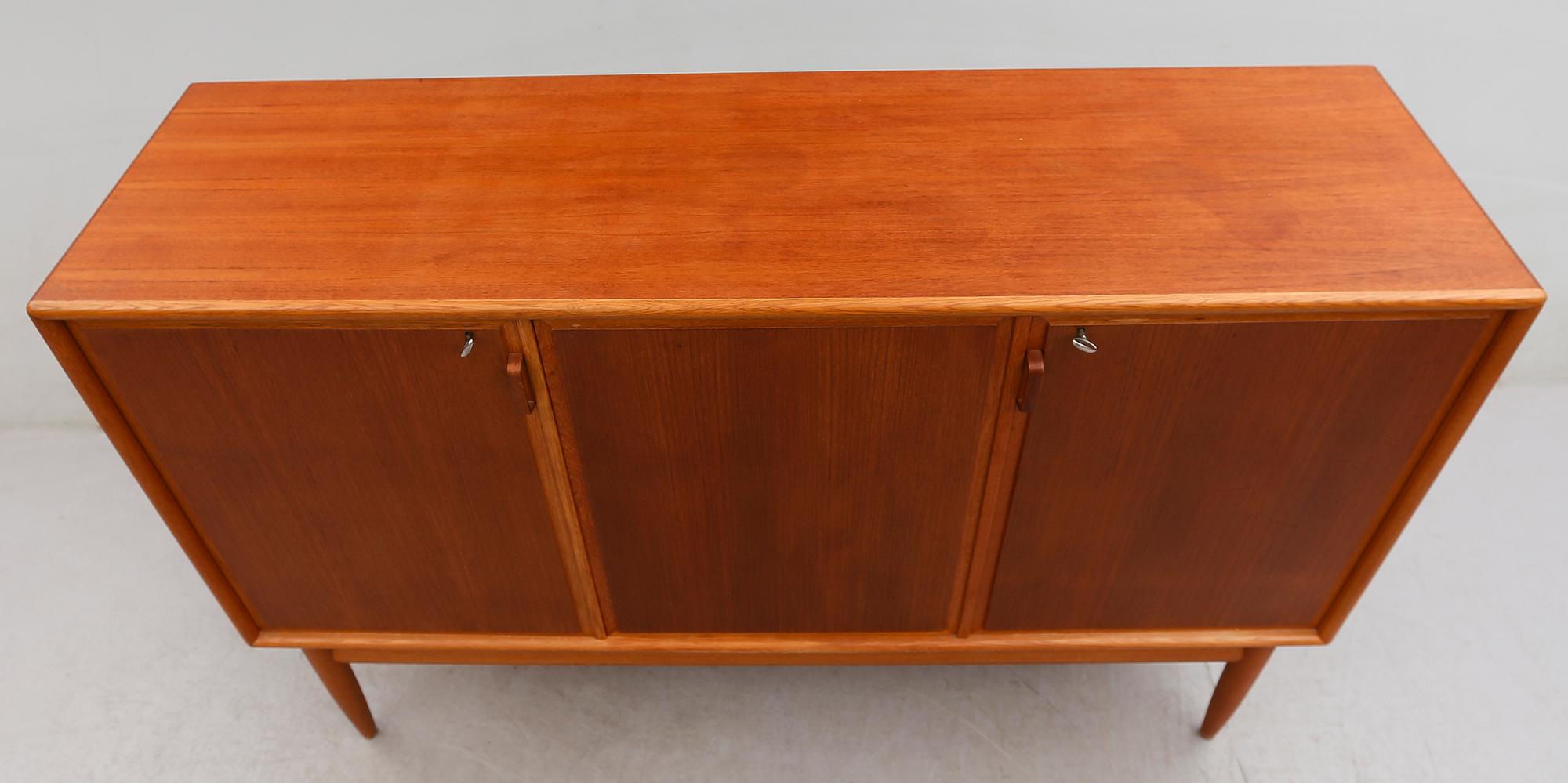 SIDEBOARD, Bertil Fridhagen, Bodafors, 1900-talets mitt.