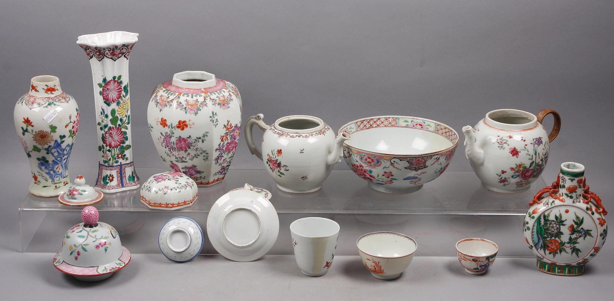 PARTI KINAPORSLIN, 12 delar, 1700-1900-tal.