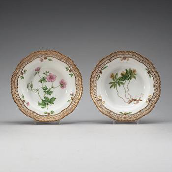 A set of 12 Royal Copenhagen 'Flora Danica' soup dishes, Denmark, early 20th Century.