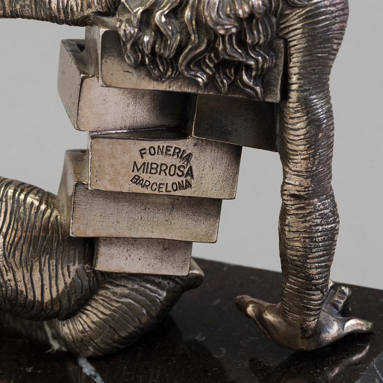 SALVADOR DALÍ, sterling silver, 1982, signed Dali and numbered 068/330-A. Founders marks Foneria Mirbosa, Barcelona.