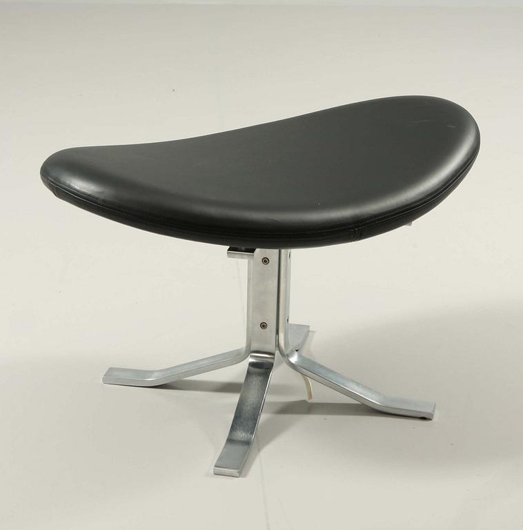 FOTPALL. "Corona", Poul Volther, Eric Jörgensen Möbelfabrik, Danmark.