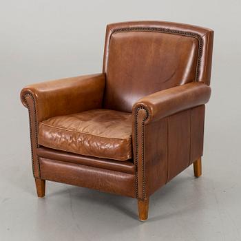 FÅTÖLJ, engelsk stil, 1900-talets slut.