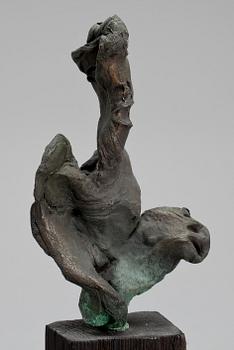 CLAES HAKE. Skulptur, brons på träsockel. Sign Hake.