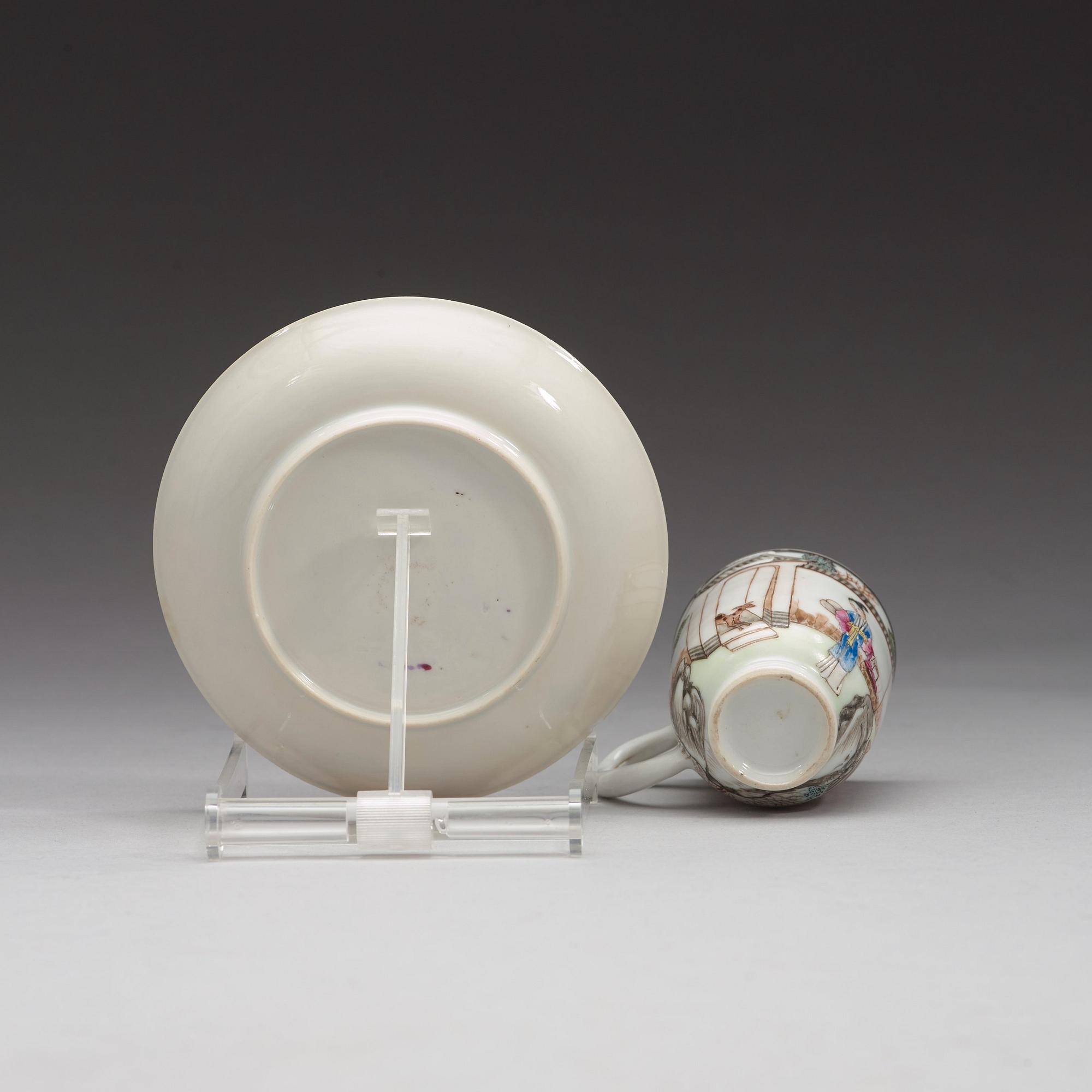 KOPP med FAT, porslin. Qingdynastin, Qianlong (1736-95).