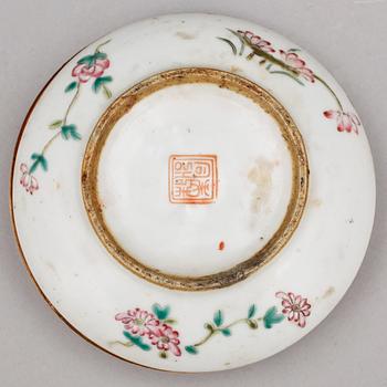 LOCKASK/DOSA, porslin, Kina, trol sent 1800-tal.