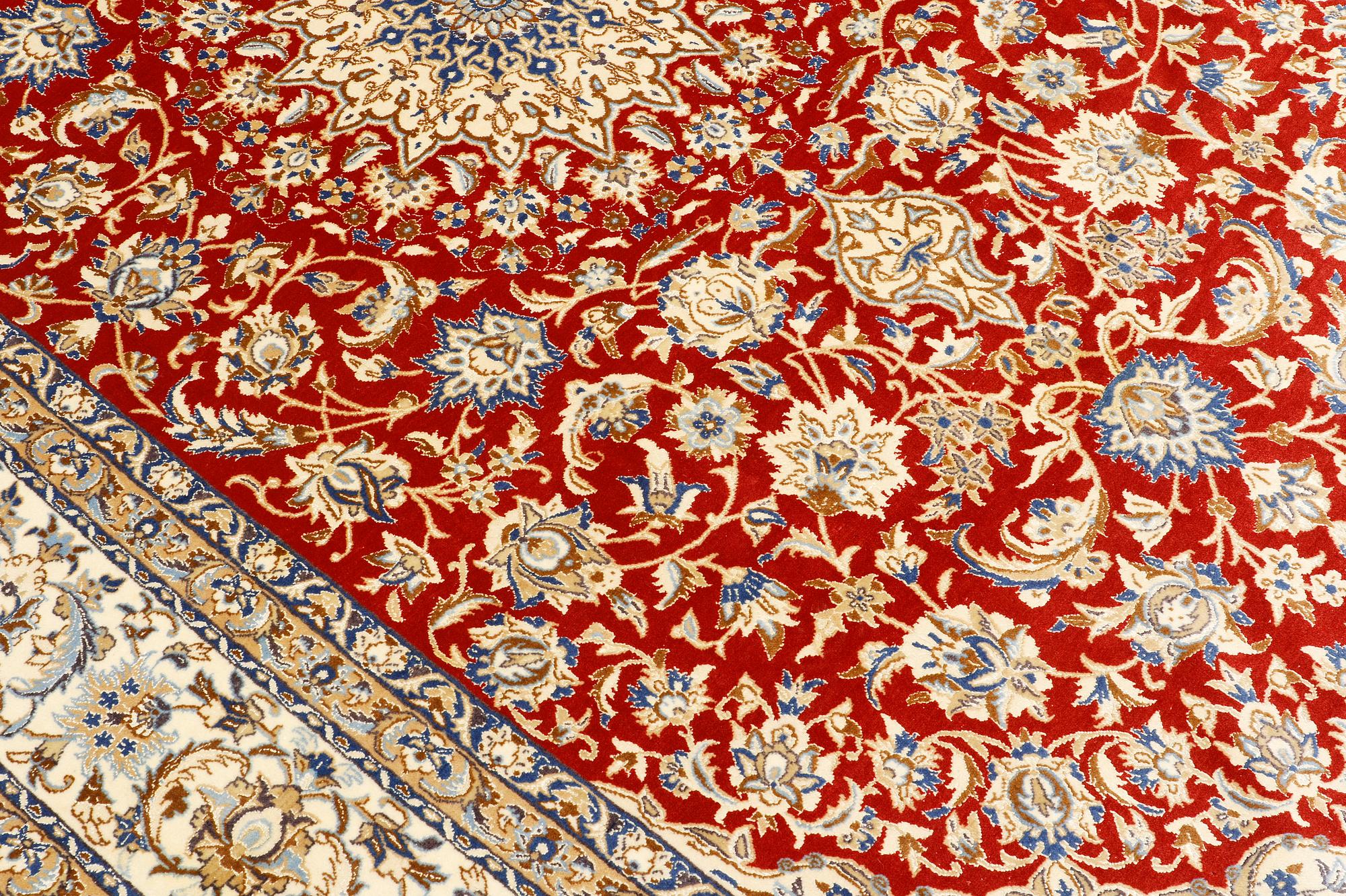 A carpet, Nain part silk so called 9LAA, ca 317 x 202 cm.
