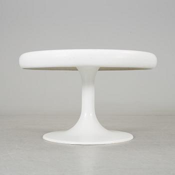 EERO AARNIO, KANTARELLIPÖYTÄ, 1966, Asko Oy. PASTILLI. Valmistanut Asko tai Adelta. Suunniteltu 1962.