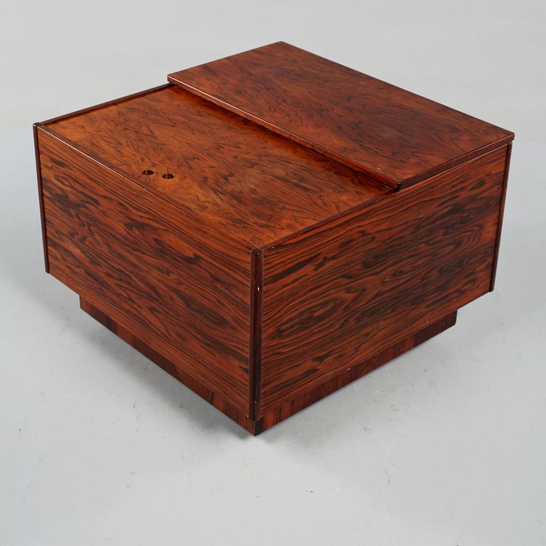 BARSKÅP/SOFFBORD, troligen Silkeborgs Möbelfabrik, Danmark, 1960/70-tal.
