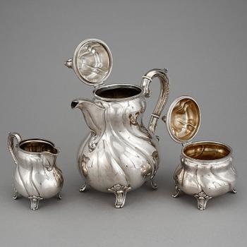 KAFFESERVIS, 3 delar, silver, Tyskland, 1900-talets första hälft. Vikt ca 1331 gram.