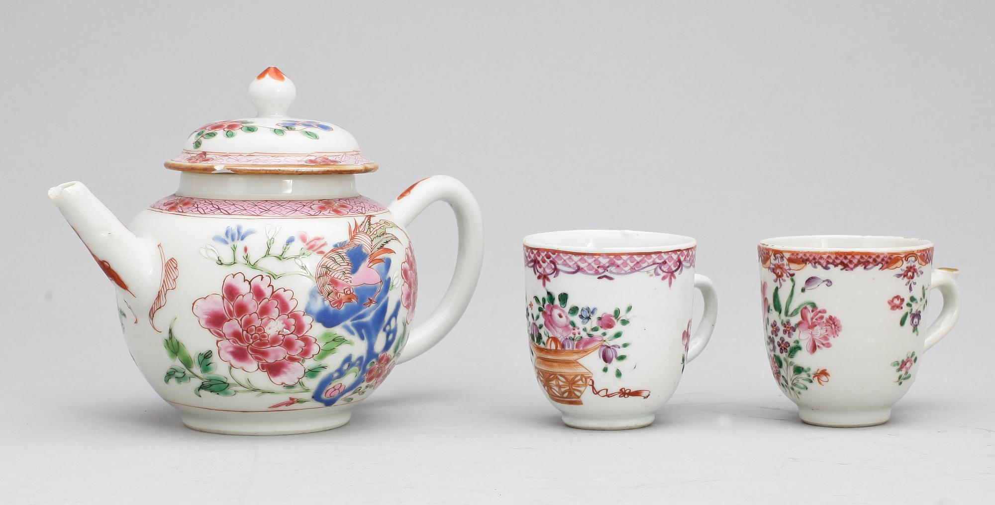 TEKANNA och KOPPAR 2st, kompaniporslin, Kina, Qianlong 1736-95.