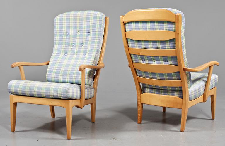 FÅTÖLJER, ett par, "Stora fjäderbrickan", Carl Malmsten, 1900-talets andra hälft.