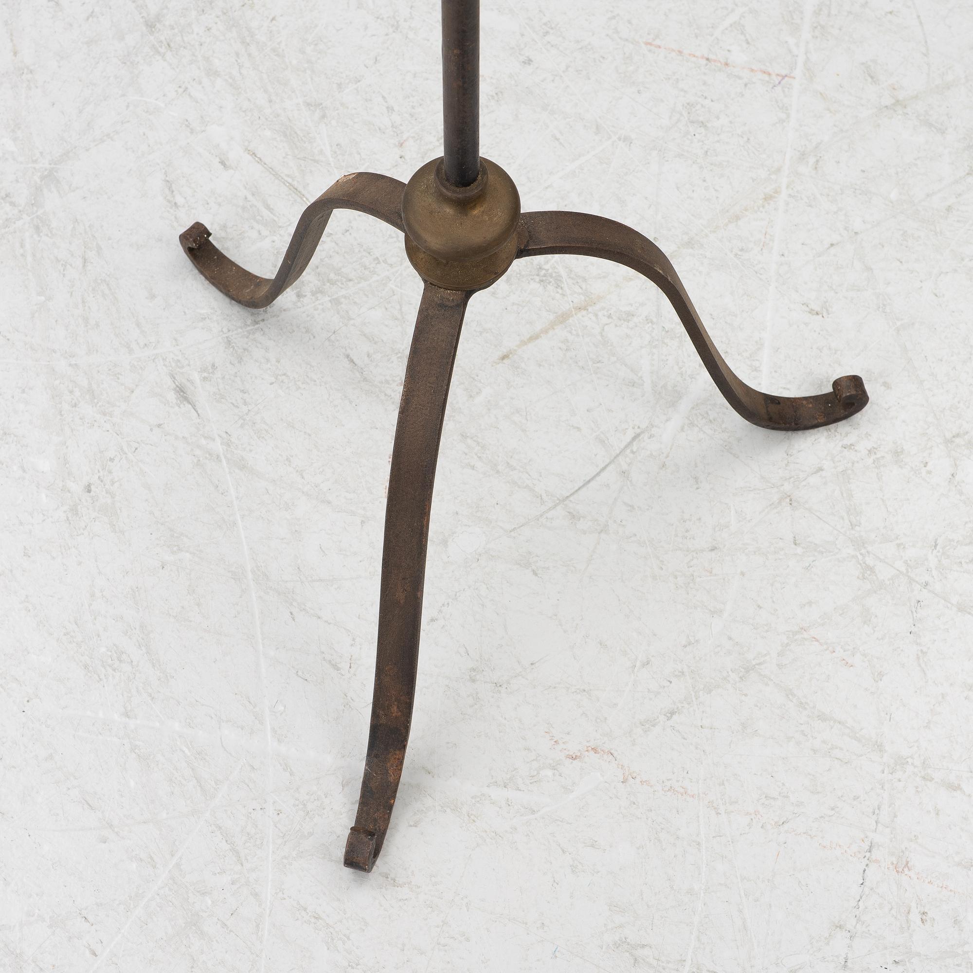 A floor lamp, 1940s.