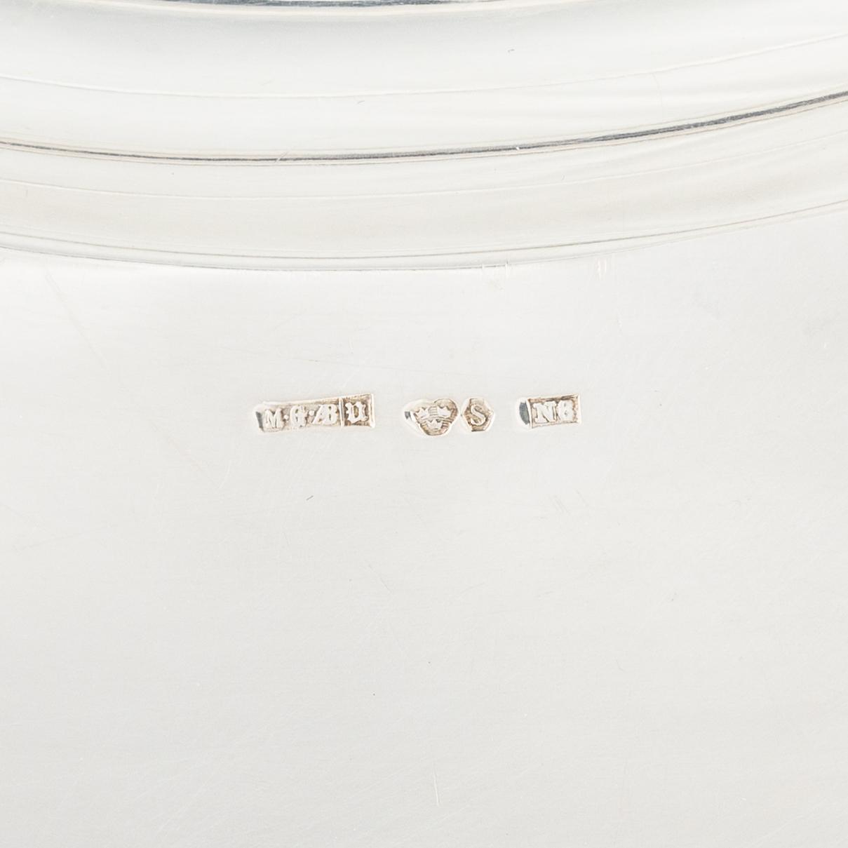 Fat, silver, MGAB, Uppsala 1939, med Hamiltons vapen.