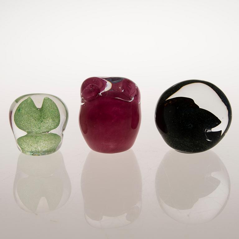 TIINA NORDSTRÖM, three glass sculptures, signed Tiina Nordström, Iittala 1991.