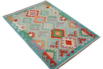 A Kilim rug, c. 195 x 137 cm.