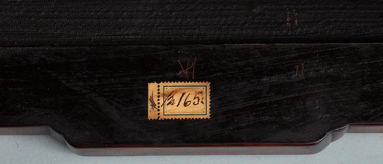BORD, hardwood. Qing dynastin.