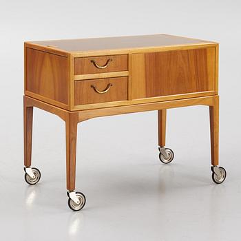 Carl Cederholm, a Swedish Modern serving trolley, Firma Stil & Form, 1940s.