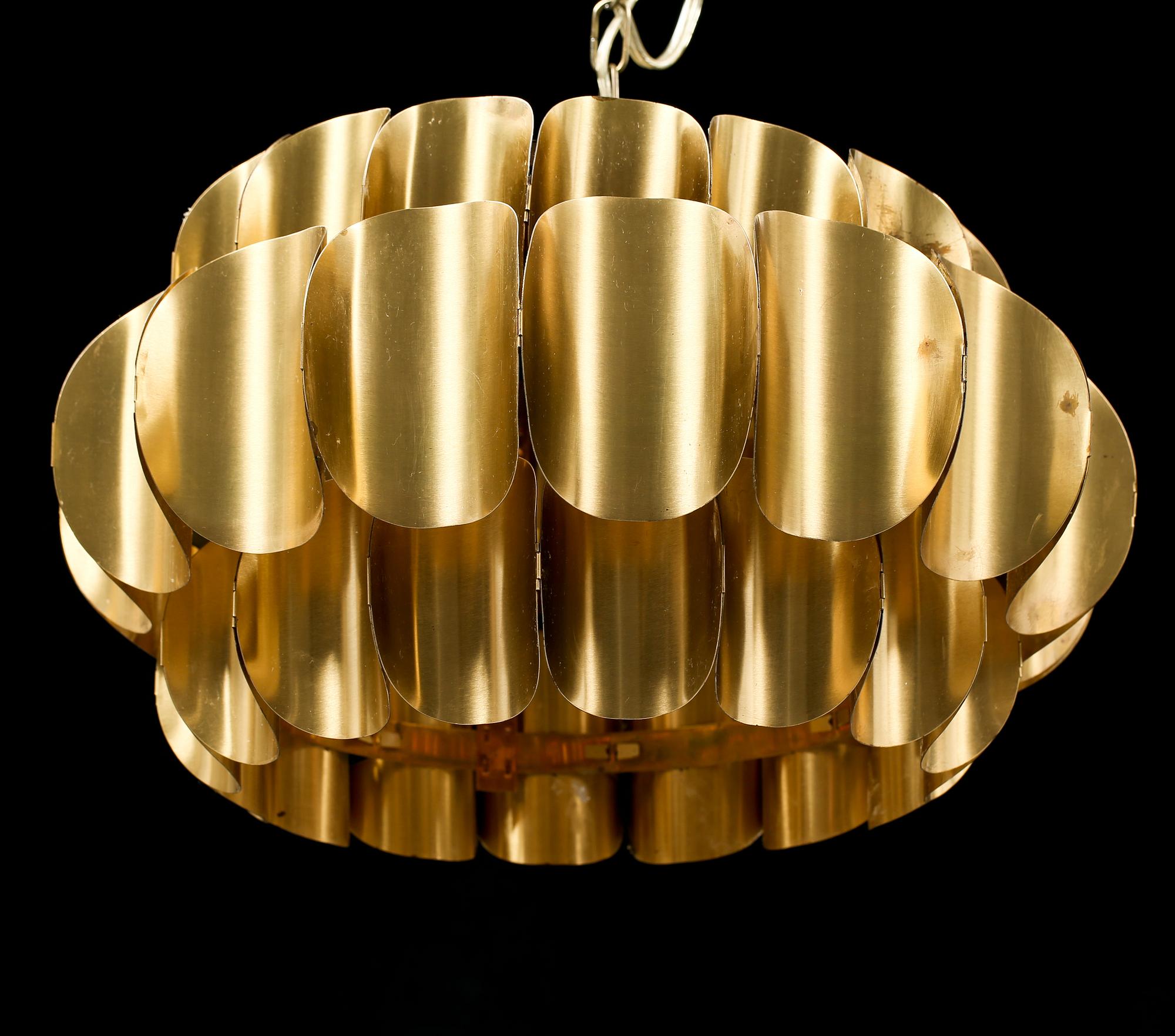 TAKLAMPA, Hans-Agne Jakobsson, Markaryd, 1900-talets andra hälft, höjd 26 cm.