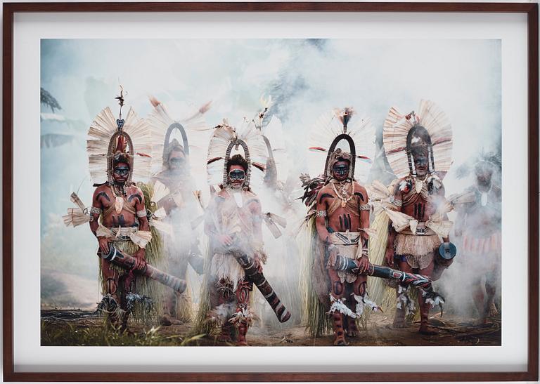 Jimmy Nelson, "XXXIII23, Kundu Dancers Mount Bosavi, Papua New Guinea", 2017.