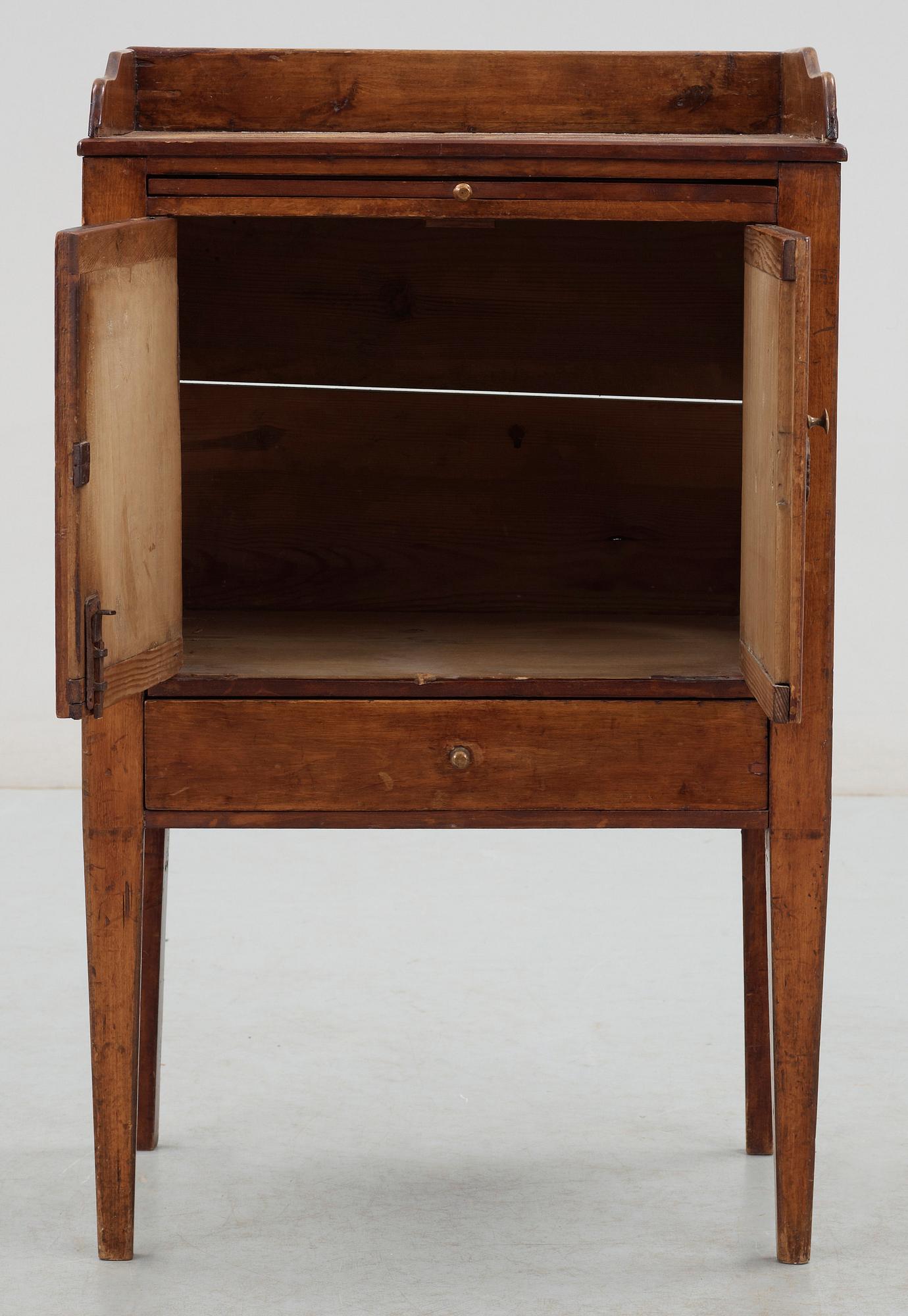 POTTSKÅP, provinsarbete, omkring 1800.