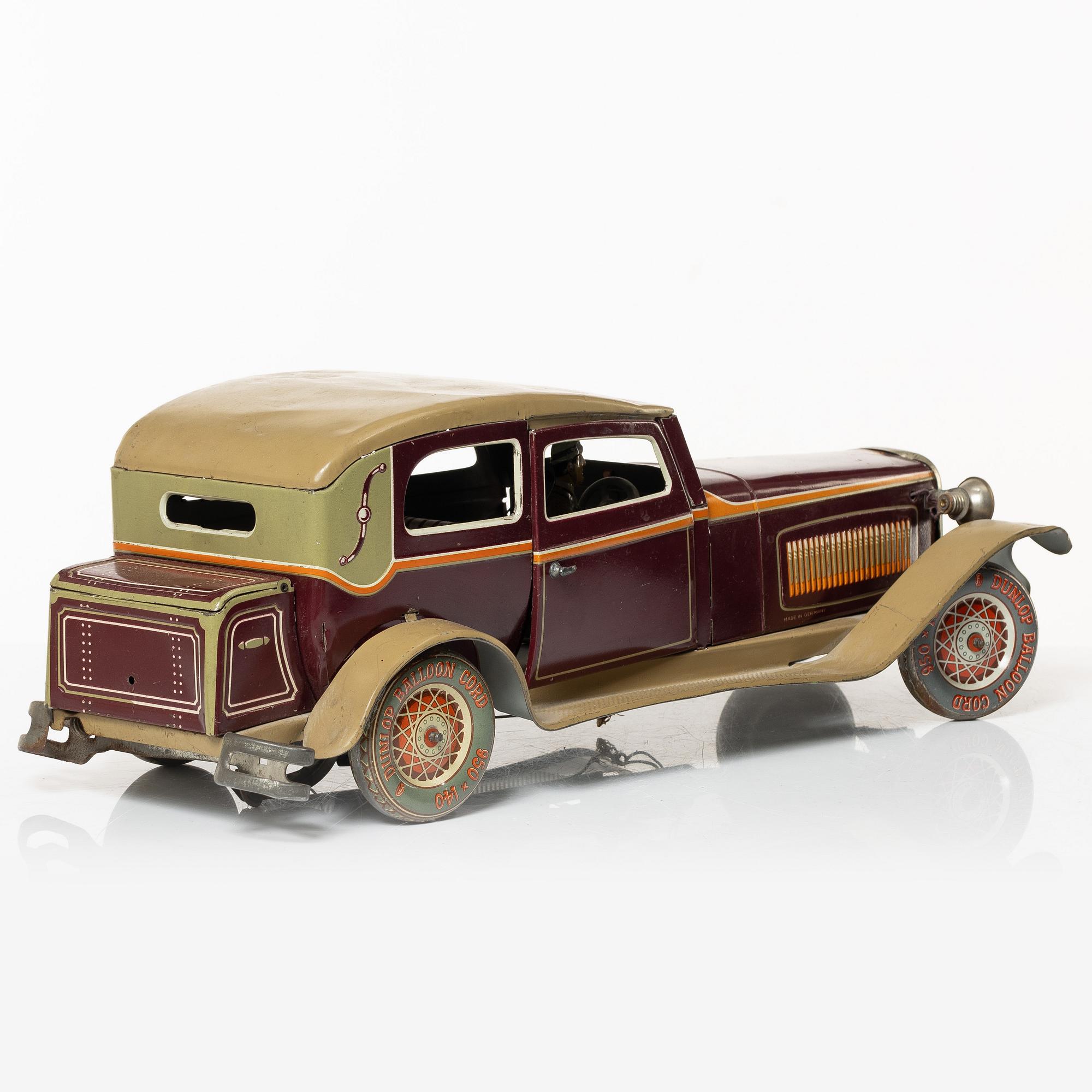 Tipp & Co, limousine "9590", 1930s.