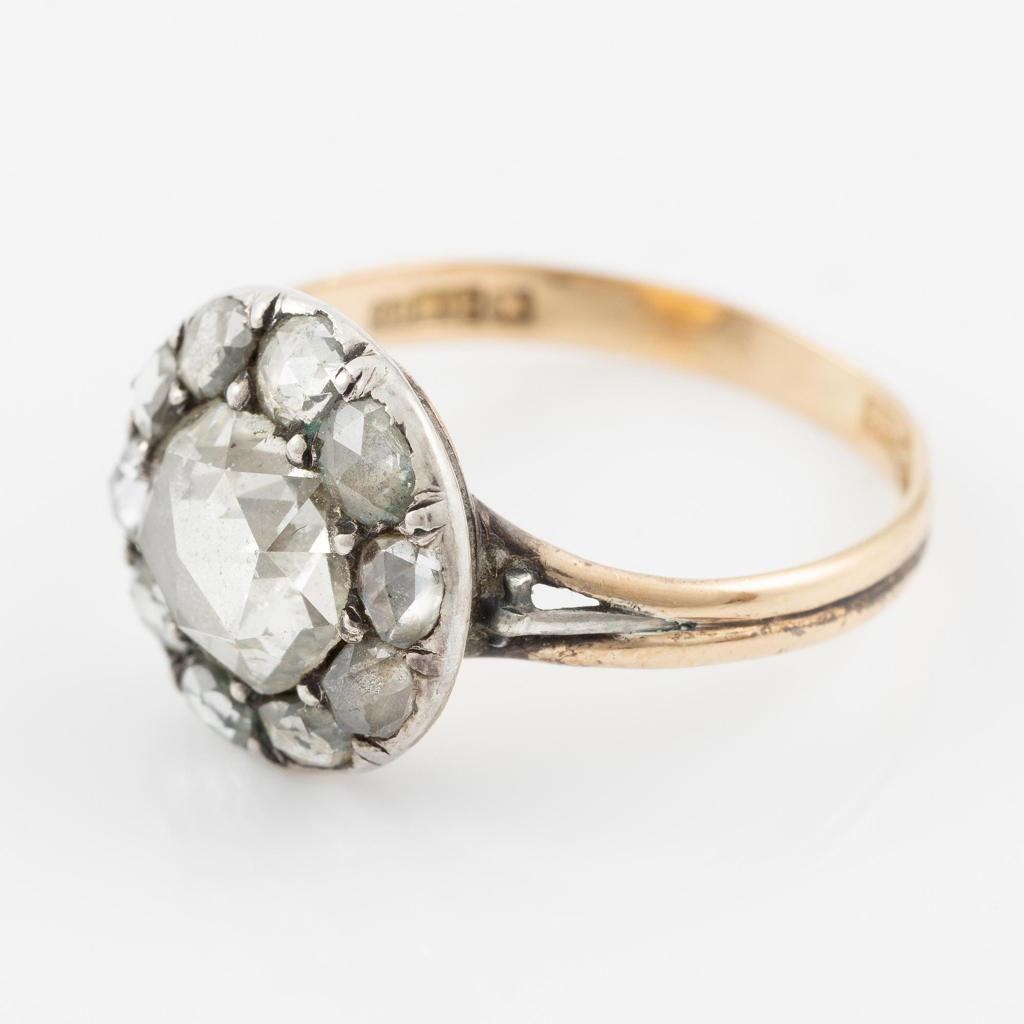 Ring, 18K guld och silver med rosenslipade diamanter.