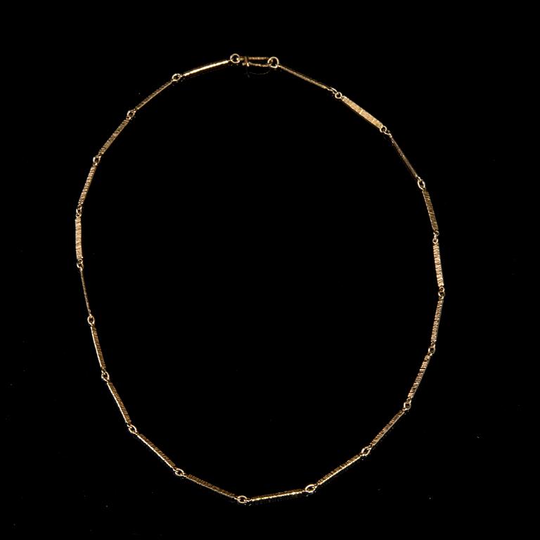 HALSKED, 14K guld. Reino Juhani Sarosto, Helsingfors 1969. Vikt ca 10,1 g.