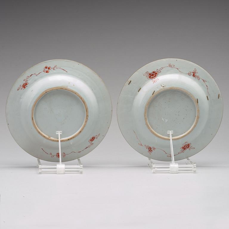 Two dishes, Qing dynasty, Kangxi (1662-1722).