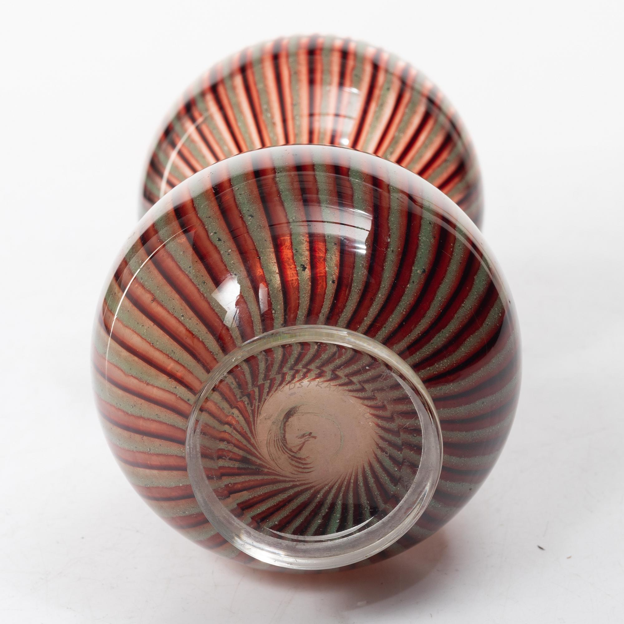 Vicke Lindstrand, a vase, Kosta.