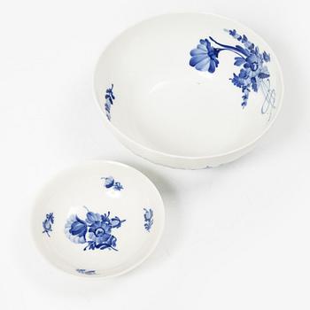 Royal Copenhagen, matservis, porslin, 38 delar, "Blå blomst", Danmark.