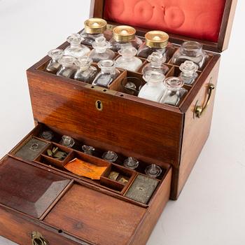 A 1902 Scottish pharmacy casket.