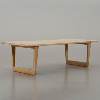 A BØRGE MOGENSEN SOFA TABLE BY.