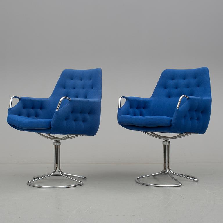 FÅTÖLJER, ett par, "Milton", Bruno Mathsson, Dux, 1900-talets sista kvartal.