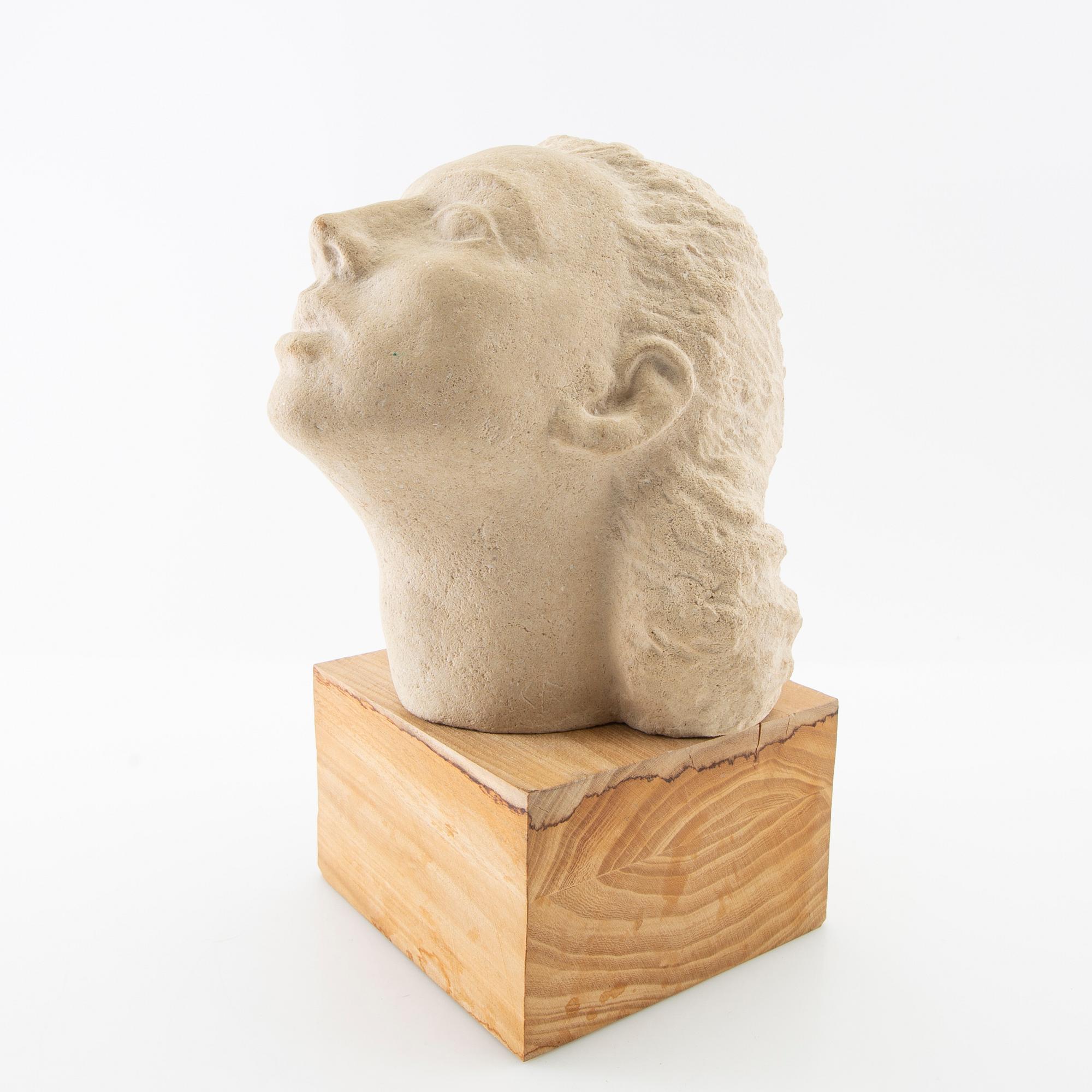 Clarence Blum, Sculpture Woman's Head.