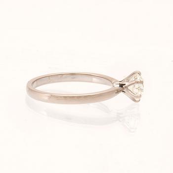 Ring solitär 18K vitguld med en rund briljantslipad diamant, 77 diamonds Birmingham, diamant med GIA Report.