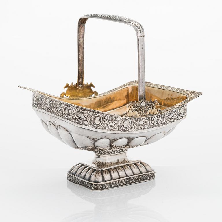 A parcel-gilt silver sweetmeat basket, maker's mark of Elias Modig (1795-1834), Saint Petersburg, Russia 1829.