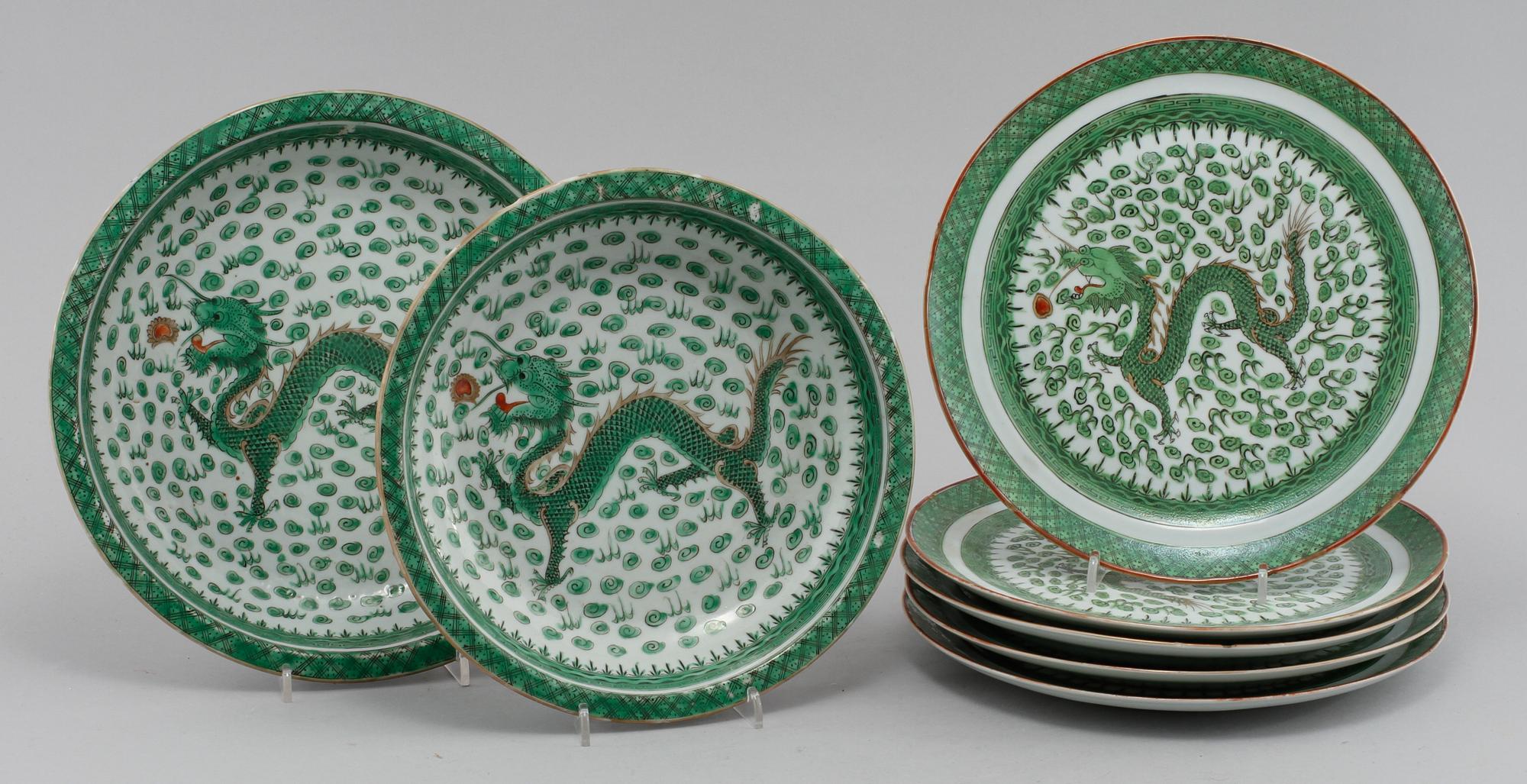 SERVISDELAR, 26 st, porslin, Kina, 1900-talets första hälft.