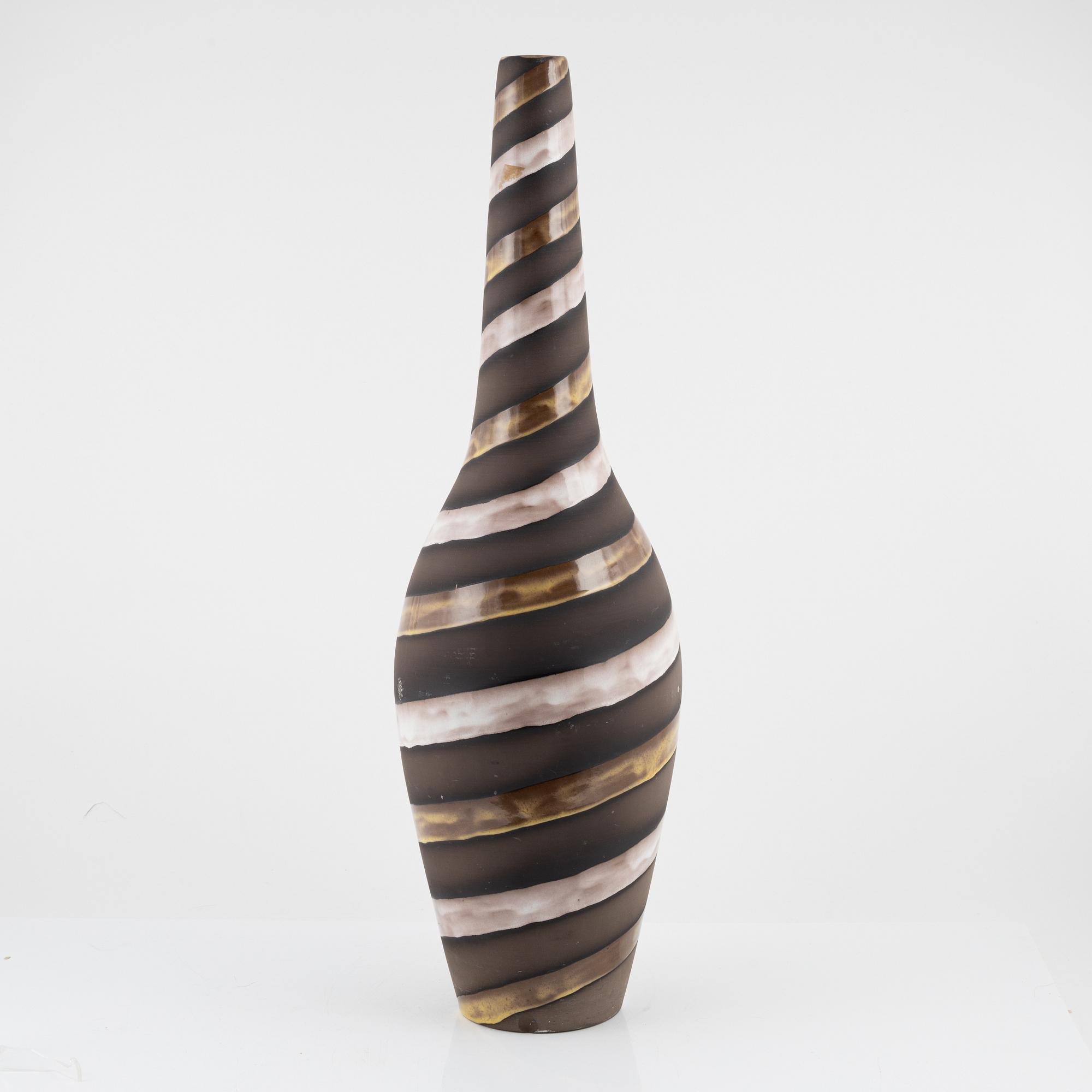 Ingrid Atterberg, an earthenware 'Spiral' vase, Upsala-Ekeby.