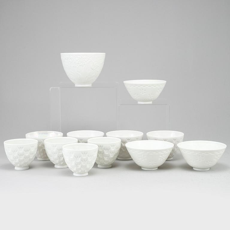 GUNNAR NYLUND, twelve porcelain bowls from Rörstrand.