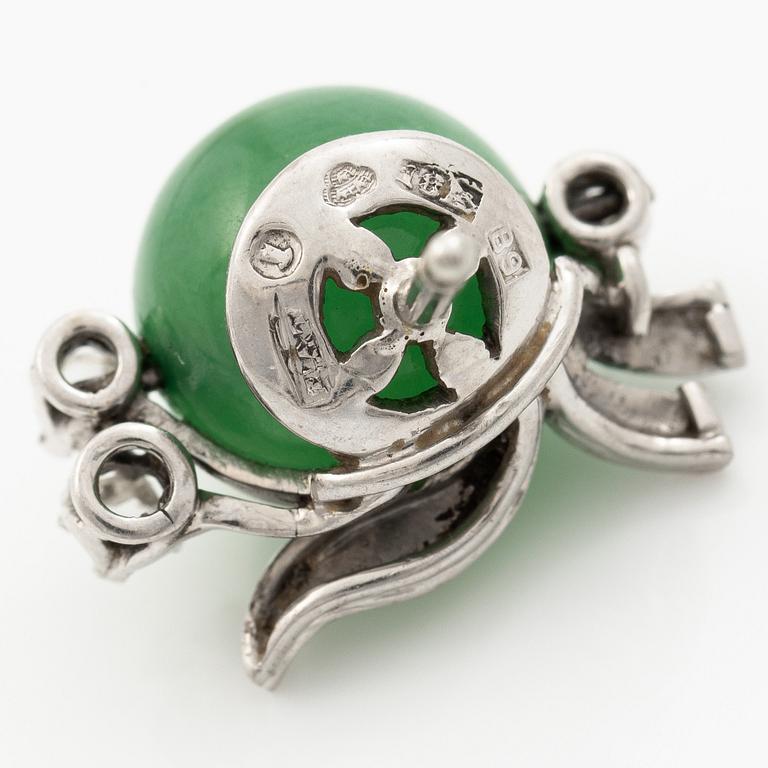 A pair of 18K white gold earrings with green quartz and rose-cut diamonds.
