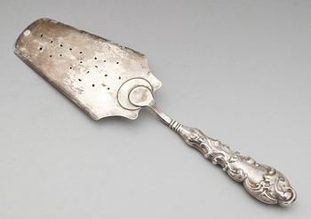 TÅRTSPADE, silver, Anders Lundqvist, Stockholm 1851. Vikt ca 107 g.