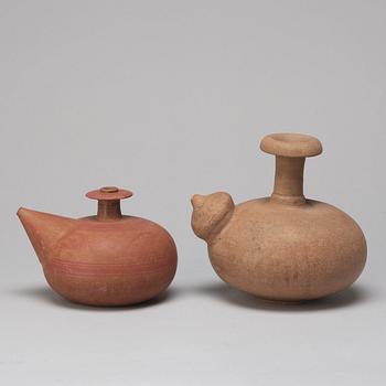 Two Sawankhalok kendis, Thailand, presumably 16th Century.