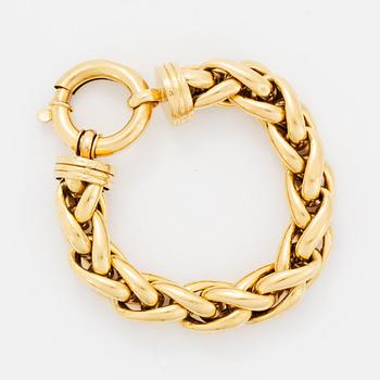 18K gold bracelet.
