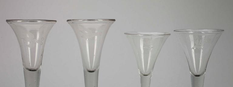 SNAPSGLAS, 6+3, glas, troligen Norge, 1800-talets första hälft.