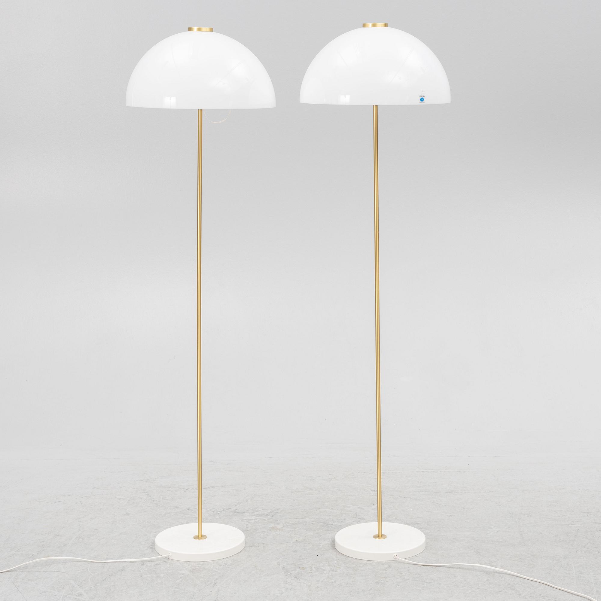 Yki Nummi, golvlampor, ett par, "Kupoli", Innolux, Finland, 2000-tal.