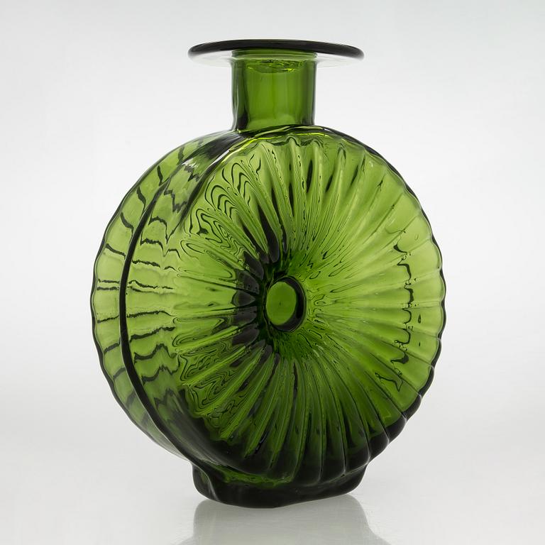 Helena Tynell, a 'Sun bottle' for Riihimäen Lasi Oy. In production 1964-1974.