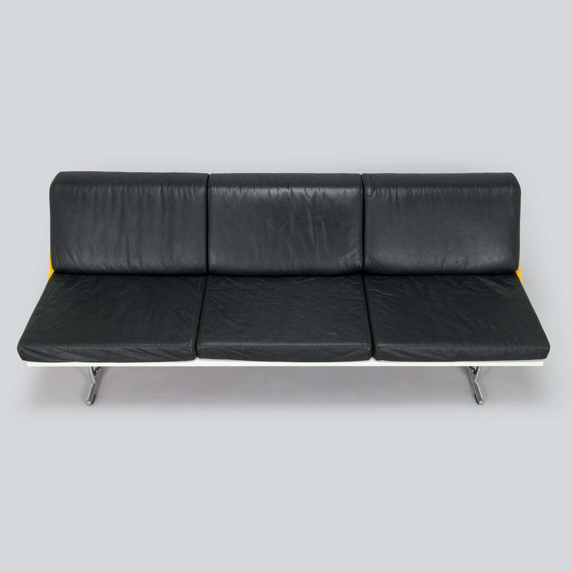Yrjö Kukkapuro, a 1980's 'Experiment sofa' for Avarte.